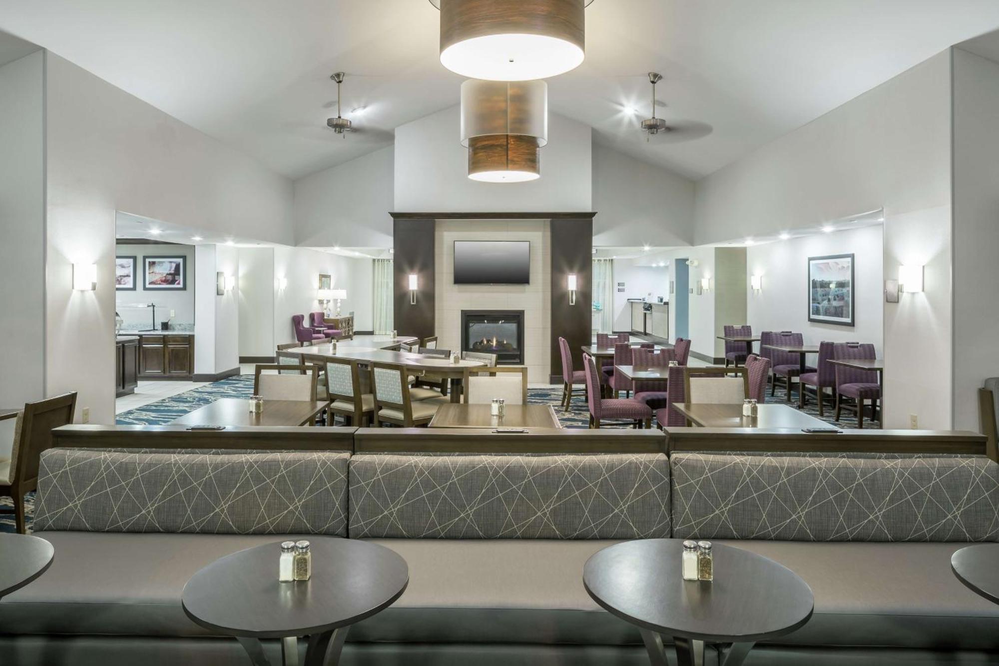 Homewood Suites By Hilton Cedar Rapids-North Eksteriør billede